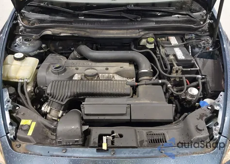 2005 Volvo S40 T5 Awd z USA, uszkodzony, nr VIN YV1MH682052073605